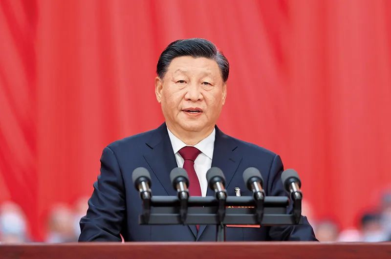 庆祝中华全国总工会成立100周年暨全国劳动模范和先进工作者表彰大会隆重举行 习近平发表重要讲话